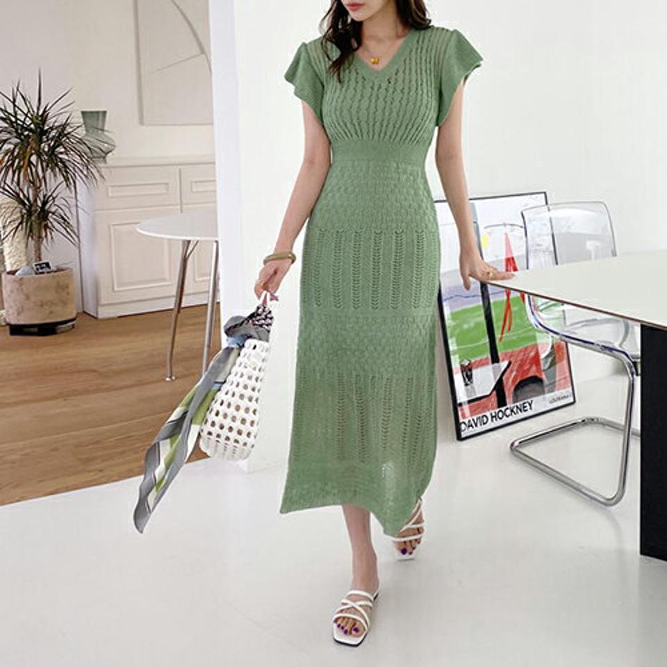 【10%OFF】≪人気商品再入荷≫スリップ付Vネックニットワンピース・全3色・b68823 レディース 【ops】 ワンピース ロング丈 パンチング デコルテ フレア ショートスリーブ クロシェ編み 二の腕カバー サマーニット 黄緑 春 夏 韓国ファッション ハイホリHIHOLLI セール SALE