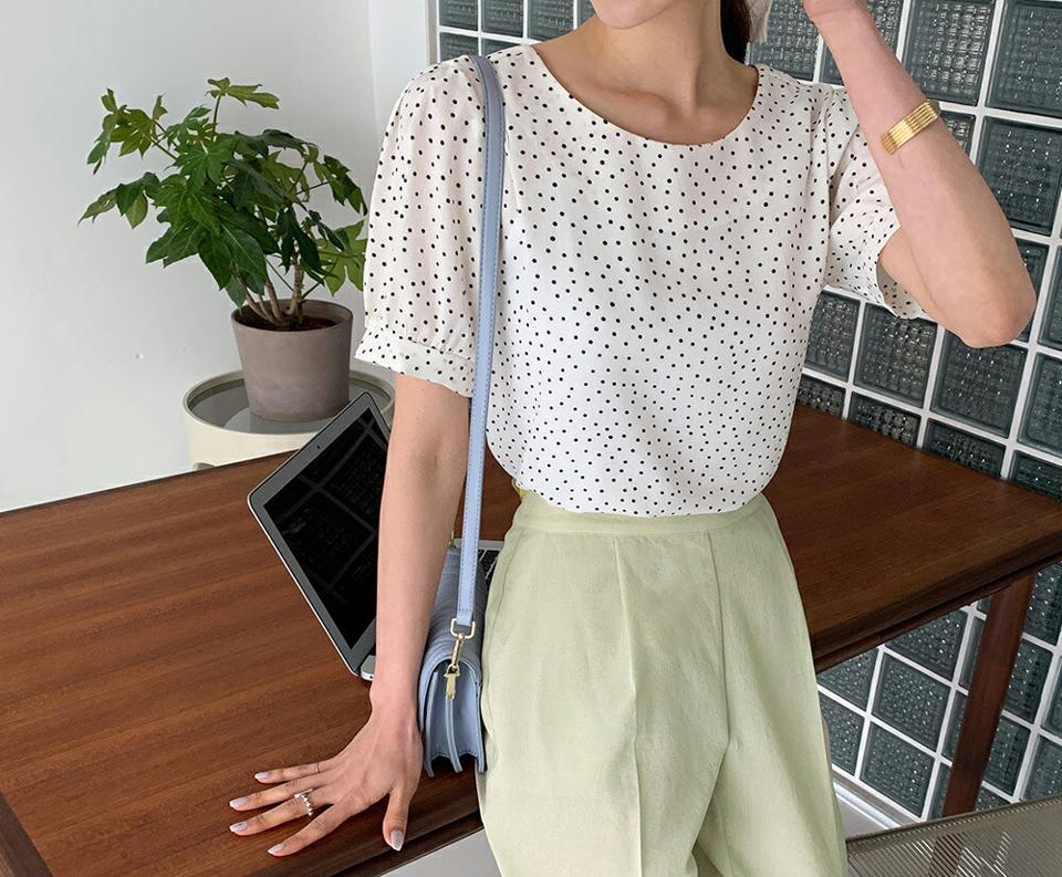 ラウンドドットブラウス・全3色・t65458 レディース 【bl】 トップス ブラウス 半袖 ハーフスリーブ ドット柄 レトロ パフ袖 パフスリーブ 可愛い かわいい 春 夏 韓国 ファッション