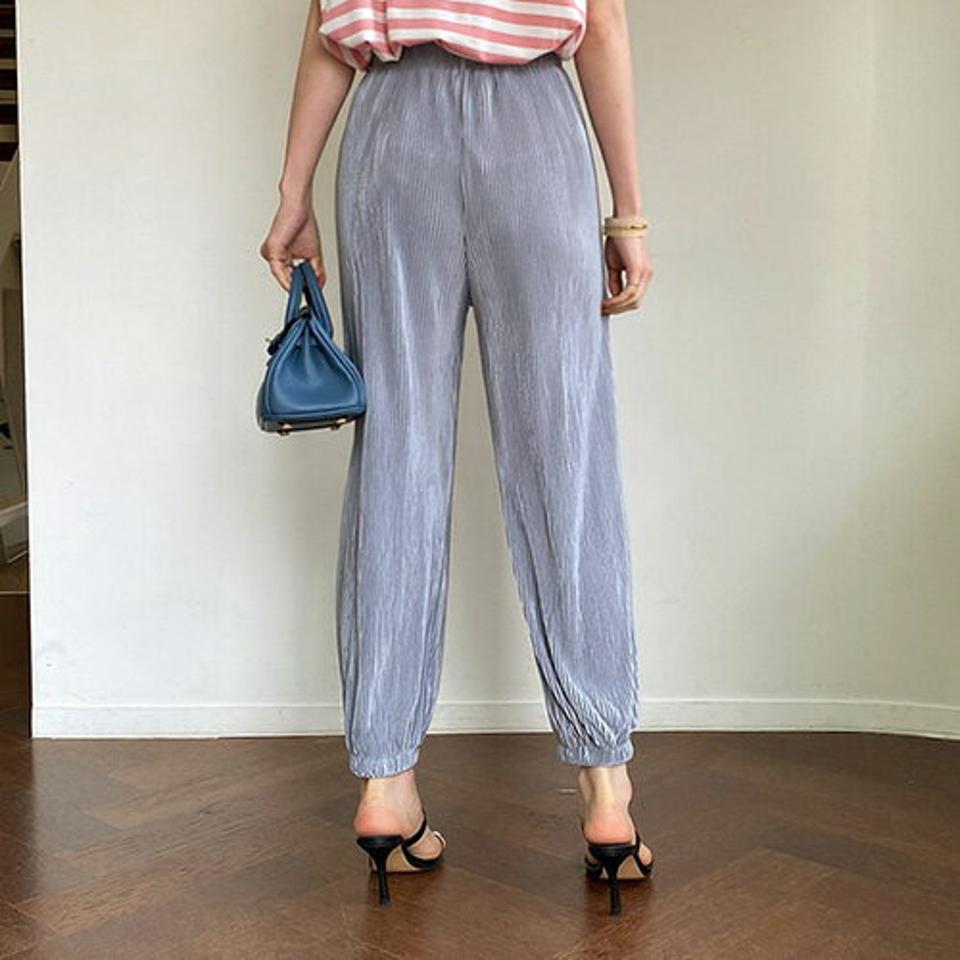 グロッシープリーツジョガーパンツ・全2色・b68799 レディース 【pt】 パンツ ズボン ロングパンツ プリーツ ジョガーパンツ グロッシー 光沢感 ウエストゴム カジュアル ラフ 春 夏 韓国 ファッション ハイホリHIHOLLI