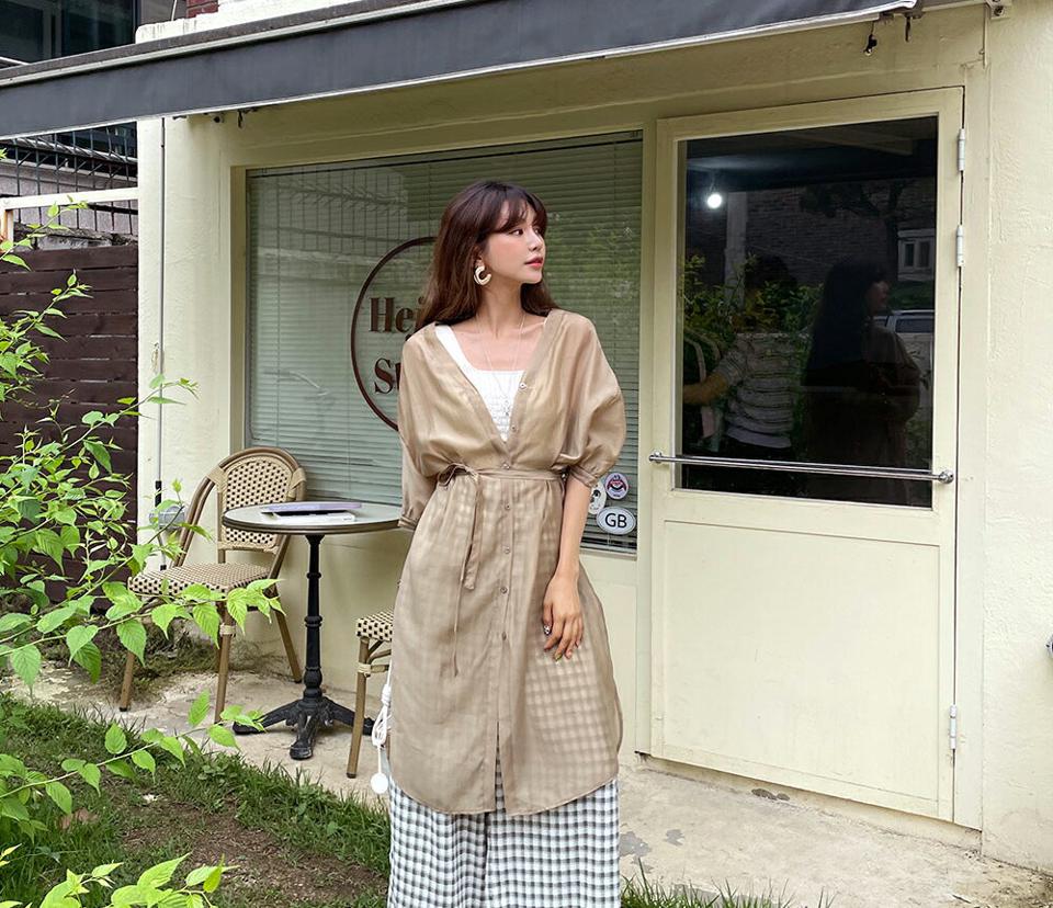 【全品10%OFF】ストラップ付Vネックシアーブラウス・全2色・t62234 レディース 【bl】【トップス ブラウス シアー 透け感 シースルー フェミニン Vネック 上品 テンセル ノーカラー 七分丈 七分袖 7分丈 7分袖 大人 春 夏 秋 韓国 ファッション】