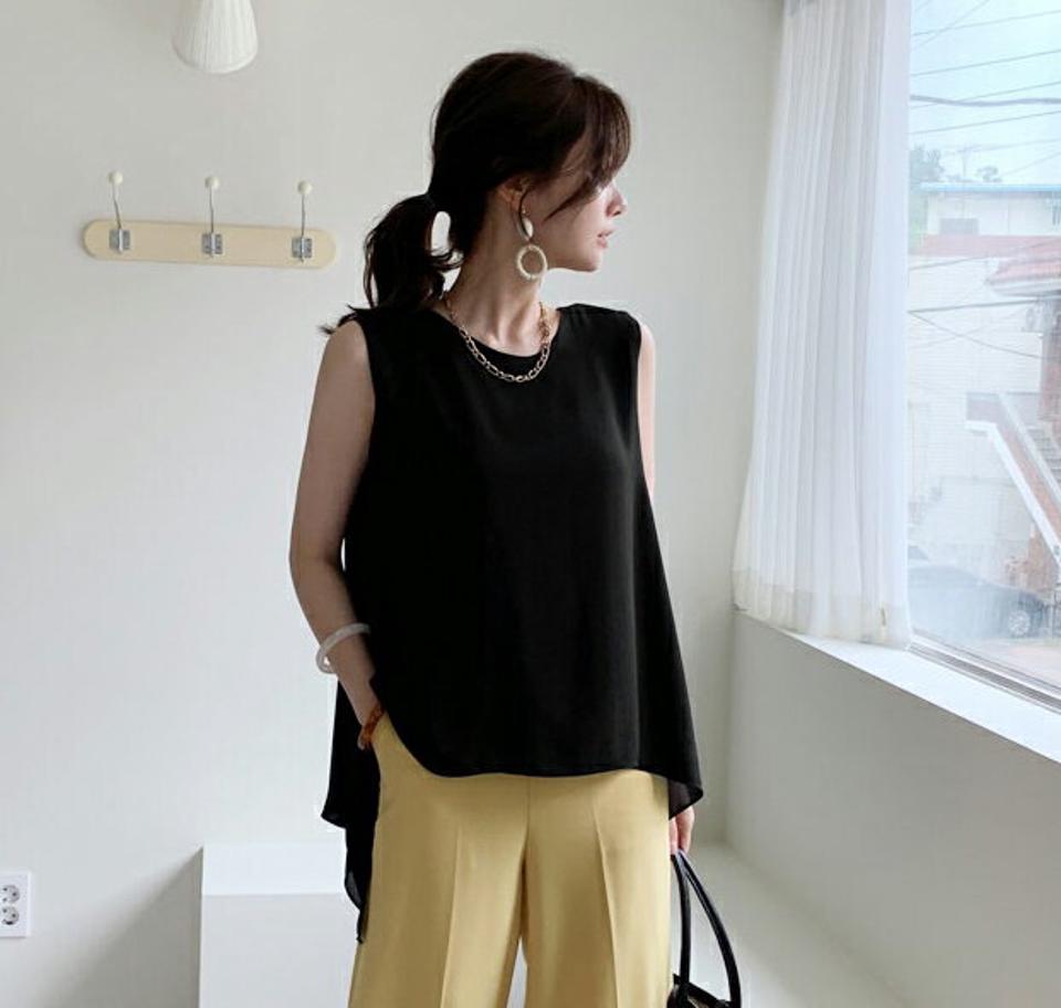 レイヤードフレアスリーブレス・全2色・b68847 レディース 【tops】 トップス スリーブレス ノースリーブ フレア シフォン レイヤード フェミニン 上品 大人 単色 無地 シンプル スリット 春 夏 韓国 ファッション ハイホリHIHOLLI