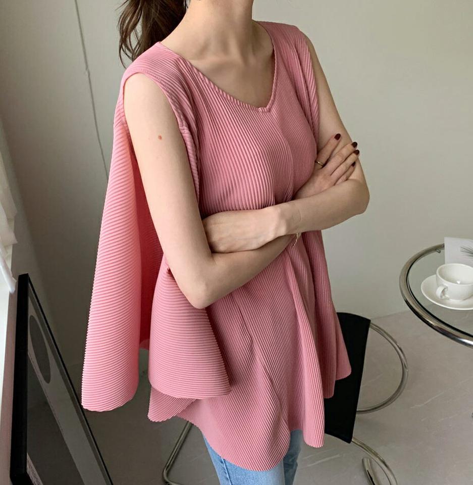 オープンスリーブプリーツブラウス・全2色・b68881 レディース 【tops】 トップス スリーブレス ノースリーブ ブラウス プリーツ 単色 シンプル フェミニン 可愛い かわいい 大人 体型カバー 春 夏 韓国 ファッション ハイホリHIHOLLI