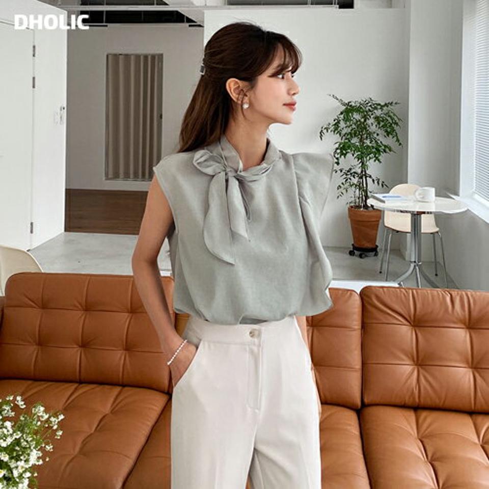 ネックリボンフリルブラウス・全2色・b57570 レディース 【bl】 トップス ブラウス フリル りぼん リボンネック フレンチスリーブ ショートスリーブ フェミニン 可愛い かわいい 春 夏 韓国 ファッション