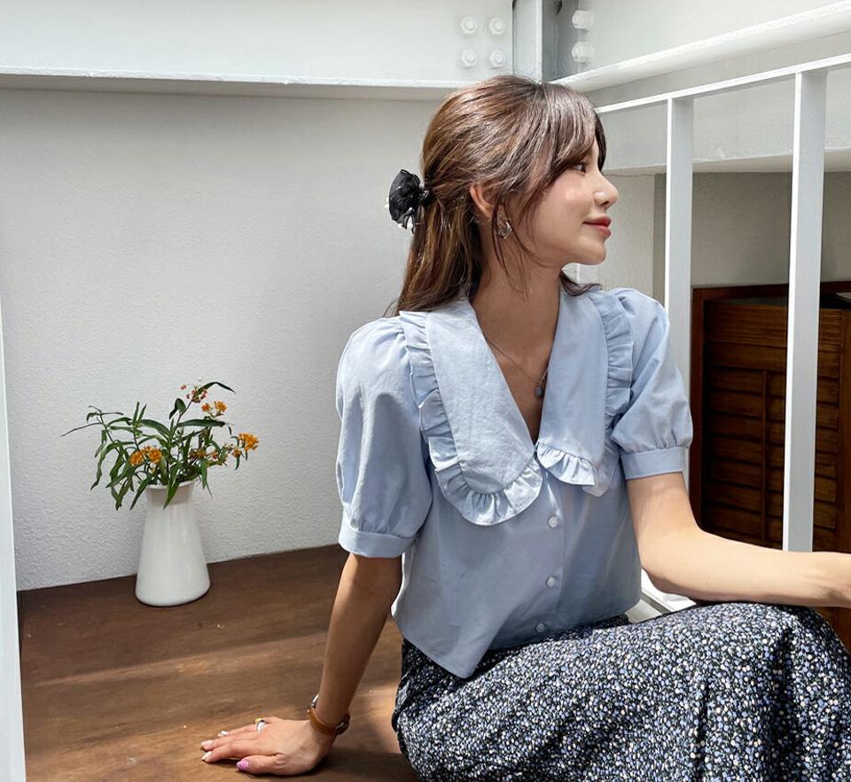 【全品10%OFF】ビッグカラークロップドブラウス・全4色・t57495 レディース 【bl】【韓国 ファッション トップス ブラウス 半袖 大人 小顔 クロップド丈 5分丈 パフスリーブ 体型カバー スリム 細身 上品 フェミニン ビッグカラー ガーリー 夏 春】