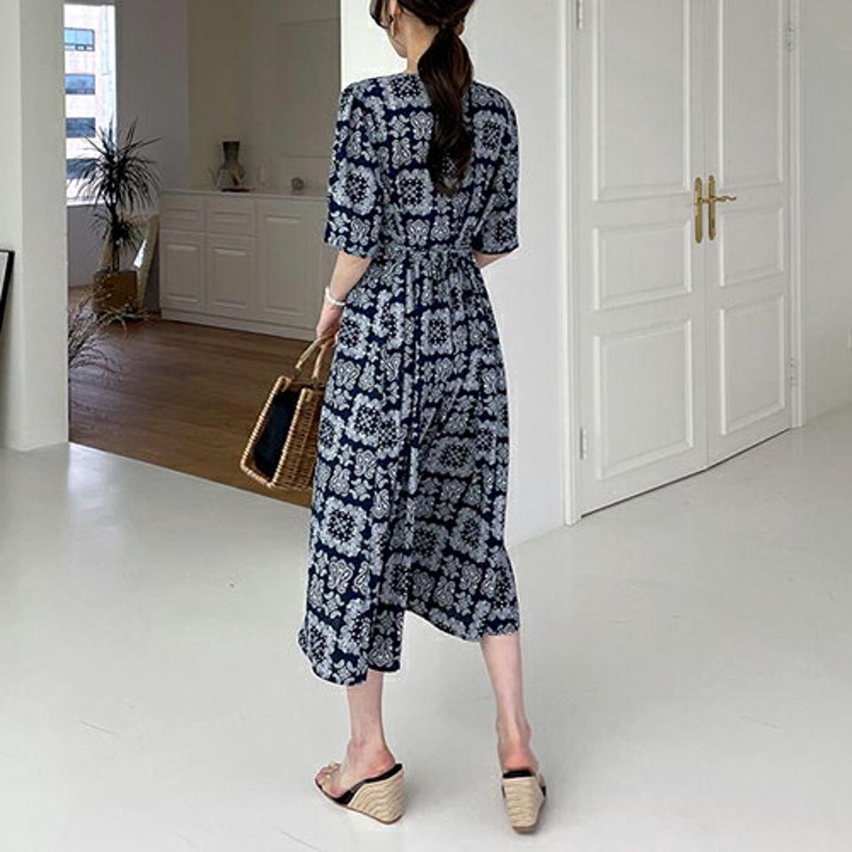 ≪人気商品再入荷≫ペイズリーワンピース・全2色・b68939 レディース 【ops】 ワンピース ミディ丈 ミディワンピース ペイズリー柄 半袖 ハーフスリーブ ウエストマーク 大人 春 夏 韓国ファッション ハイホリHIHOLLI