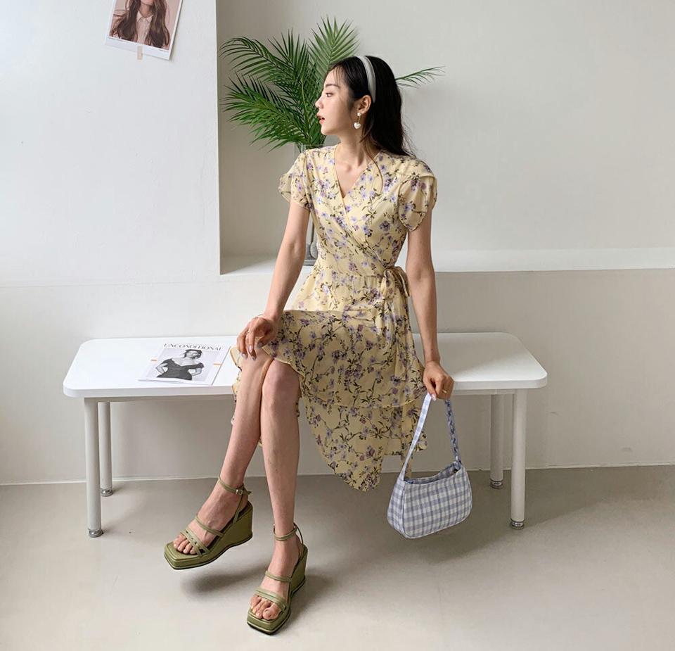 花柄ラップミニワンピース・全4色・b65497 レディース 【ops】 ワンピース ミニワンピース ショート丈 半袖 花柄 フェミニン かわいい 可愛い ラップデザイン 春 夏 韓国 ファッション