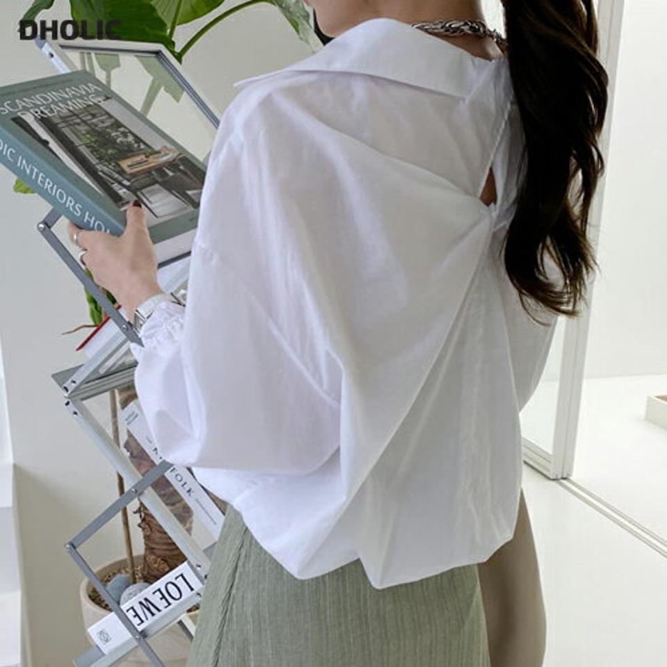 バックツイストドロストヘムブラウス・全3色・b68933 レディース 【bl】 トップス ブラウス 七分丈 七分袖 7分丈 7分袖 ドロスト バックツイスト バックシャン 白ブラウス かわいい 可愛い フェミニン 春 夏 韓国 ファッション ハイホリHIHOLLI