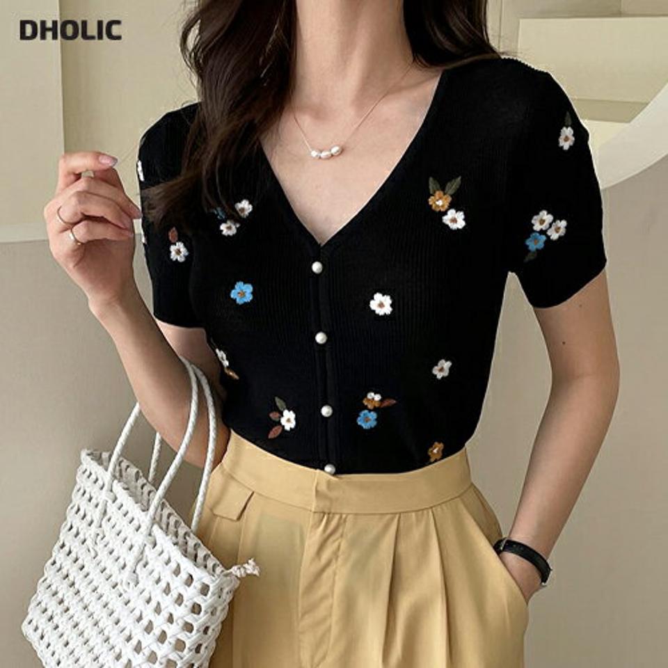花柄刺繍パール調ボタンニット・全3色・b68901 レディース 【tops】 トップス ニット ニットトップス 半袖 花柄 刺繍 パールボタン 可愛い かわいい 春 夏 韓国ファッション ハイホリHIHOLLI