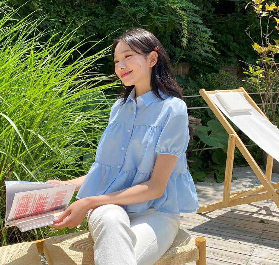 カラーティアードブラウス・全4色・t64338 レディース 【bl】 トップス ブラウス 半袖 ティアード 単色 無地 シンプル フェミニン 大人 可愛い かわいい 春 夏 韓国 ファッション NIJU