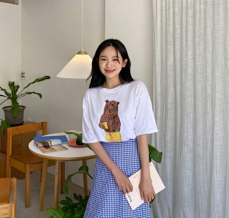 【全品10%OFF】ベアプリントTシャツ・全3色・t64332 レディース 【tops】【トップス Tシャツ 半袖 ハーフスリーブ プリント ユニーク カジュアル ラフ 春 夏 韓国 ファッション】【NIJU】