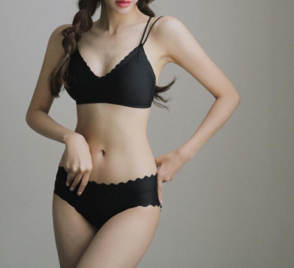 ウェーブバッククロスブラ&ショーツSET・全4色・d44706 レディース 【uw】 下着 ランジェリー ブラジャー ブラ ショーツ パンツ バッククロス 単色 無地 シンプル ノンワイヤー 韓国 ファッション