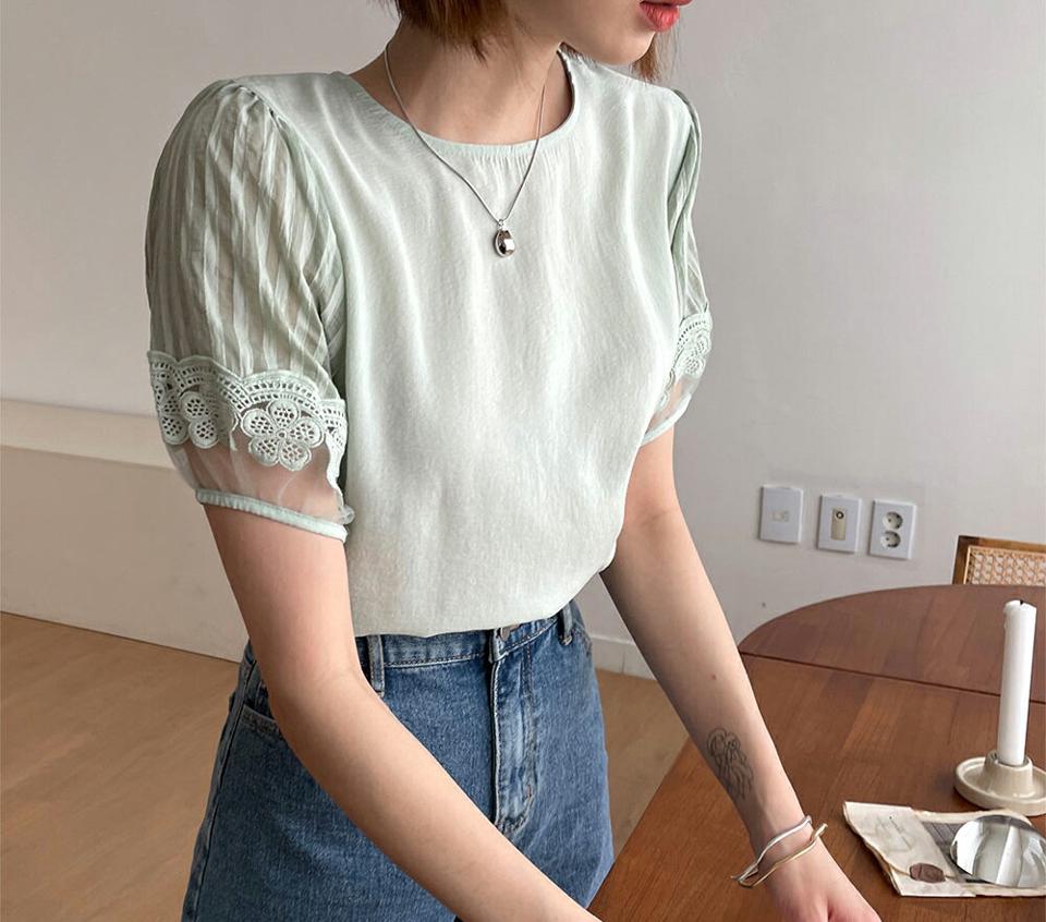 フラワースリーブブラウス・全3色・t62309 レディース 【bl】 トップス ブラウス 半袖 ハーフスリーブ 透け感 シアー シースルー 花柄 フラワー フェミニン 大人 シルキー 春 夏 韓国 ファッション