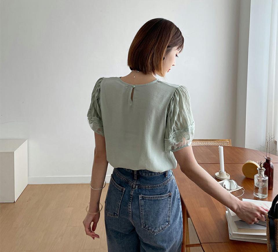 フラワースリーブブラウス・全3色・t62309 レディース 【bl】 トップス ブラウス 半袖 ハーフスリーブ 透け感 シアー シースルー 花柄 フラワー フェミニン 大人 シルキー 春 夏 韓国 ファッション