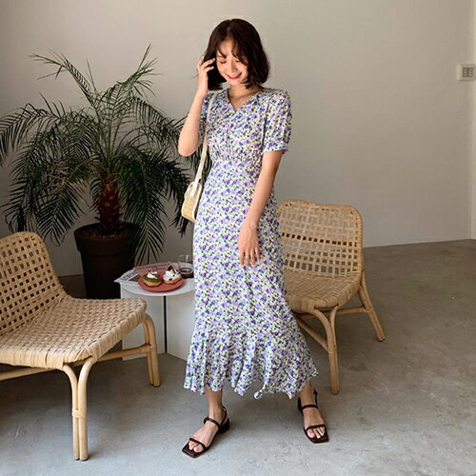 スリットフローラルロングワンピース・全2色・t64036 レディース 【ops】 ワンピース ロング 花柄 フラワー スリット Vネック フェミニン ギャザー 可愛い かわいい 春 夏 韓国 ファッション