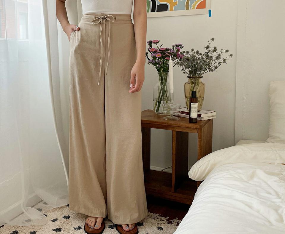 【只今10%OFF】リンクルワイドパンツ・全2色・t00070 レディース 【pt】【パンツ ズボン ロングパンツ ワイド リンクル 単色 無地 シンプル カジュアル 春 夏 韓国 ファッション】【NIJU】