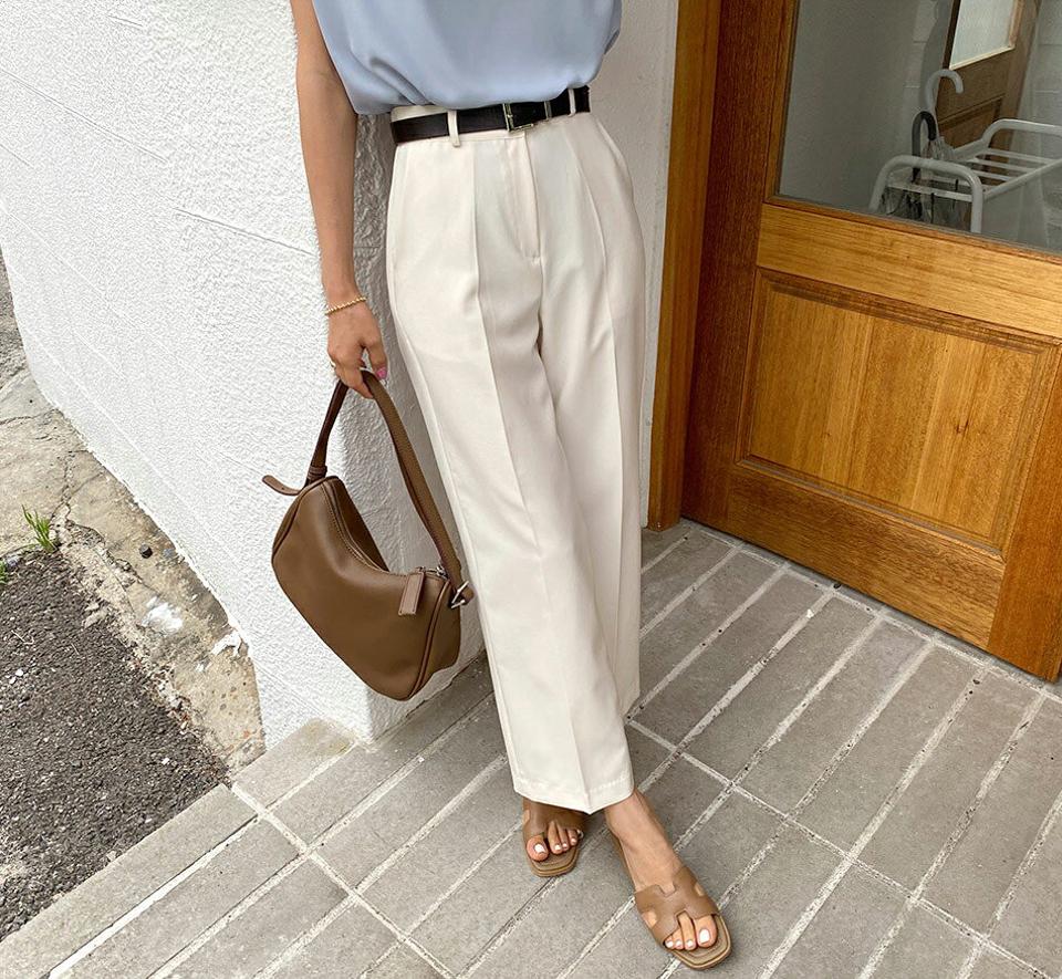 ストレートフィットスラックス・全2色・t57622 レディース 【pt】 スラックス パンツ ズボン ストレート 単色 無地 シンプル ベーシック カジュアル 大人 オフィスカジュアル 春 夏 韓国 ファッション