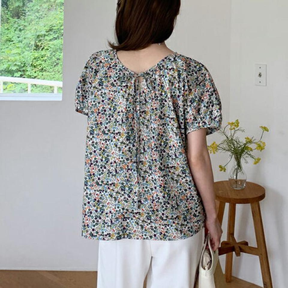 パフフラワーパターンブラウス・全3色・t00022 レディース 【bl】 韓国 ファッション トップス ブラウス 半袖 花柄 フラワー パターン パフスリーブ ラウンドネック ルーズ ゆったり 体型カバー 細身 リボン 春 夏 ハイホリHIHOLLI