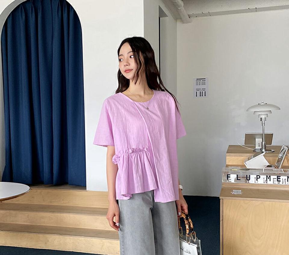 アシメフリルブラウス・全4色・t65529 レディース 【bl】 トップス ブラウス 半袖 フリル アシメ アンバランス 単色 シンプル 可愛い かわいい 春 夏 韓国 ファッション