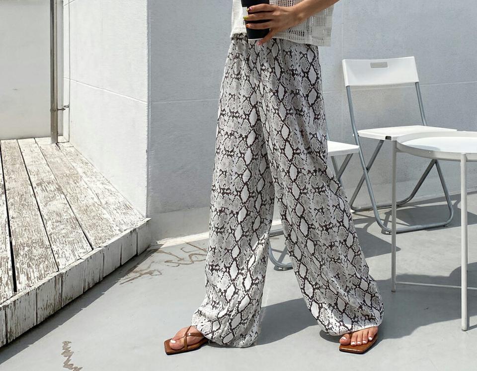 パイソンスキンパターンパンツ・全2色・t65536 レディース 【pt】 パンツ ズボン ロングパンツ パイソン柄 アニマル柄 総柄 カジュアル ラフ ワイド ウエストゴム 夏 韓国 ファッション