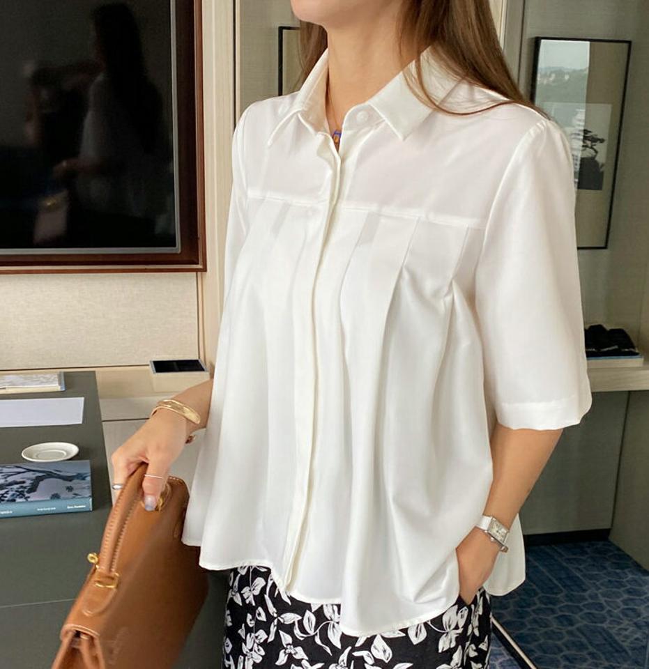 カラープリーツブラウス・全3色・t69036 レディース 【bl】【トップス ブラウス 半袖 ハーフスリーブ プリーツ 単色 無地 フェミニン 春 夏 韓国 ファッション】【ハイホリHIHOLLI】