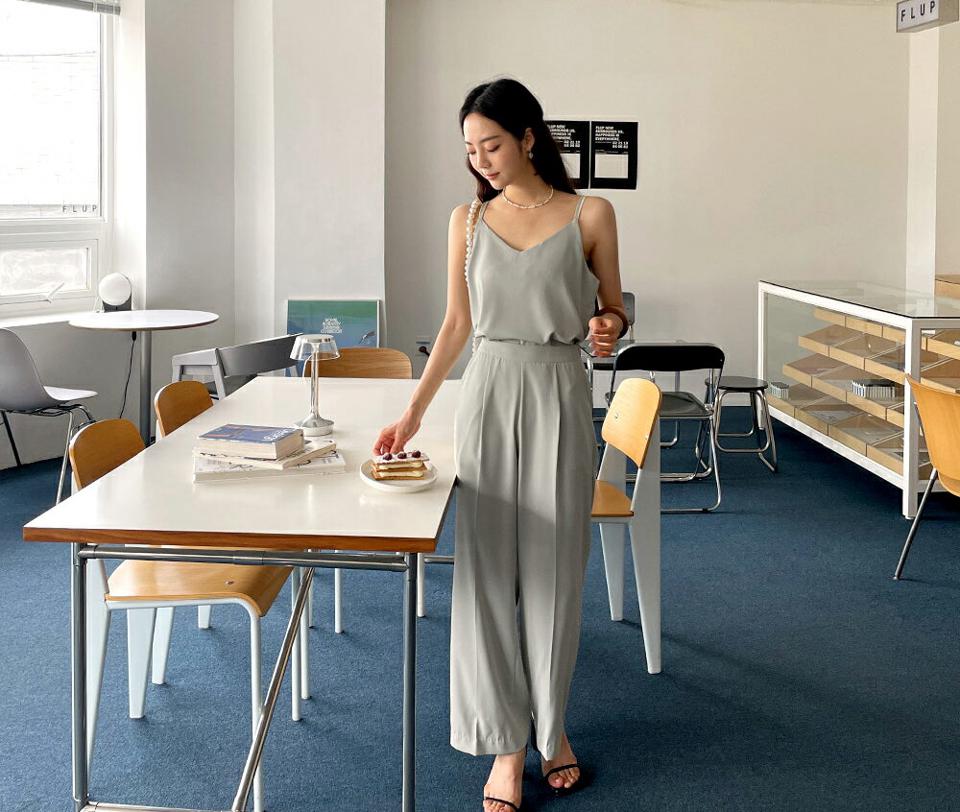 2WAYスリーブレス&サイドジップスラックスSET・全3色・t65538 レディース 【pt】 セットアップ setup トップス スリーブレス ノースリブ キャミソール パンツ ズボン ロングパンツ 単色 無地 カジュアル ラフ 春 夏 韓国 ファッション