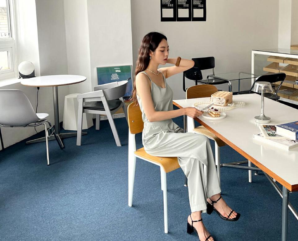 2WAYスリーブレス&サイドジップスラックスSET・全3色・t65538 レディース 【pt】 セットアップ setup トップス スリーブレス ノースリブ キャミソール パンツ ズボン ロングパンツ 単色 無地 カジュアル ラフ 春 夏 韓国 ファッション