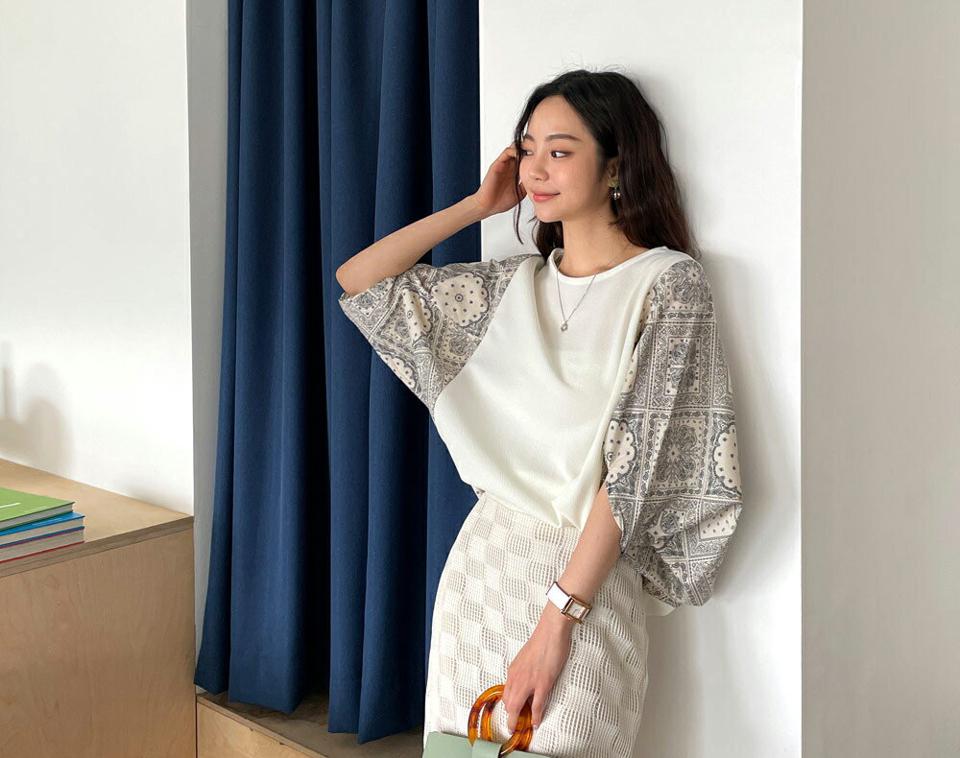 ペイズリードルマンTシャツ・全3色・b65527 レディース 【tops】 トップス Tシャツ 半袖 ハーフスリーブ 半端丈 ドルマンスリーブ ペイズリー柄 総柄 ラフ ゆったり カジュアル 大人 オーバーサイズ 春 夏 韓国 ファッション