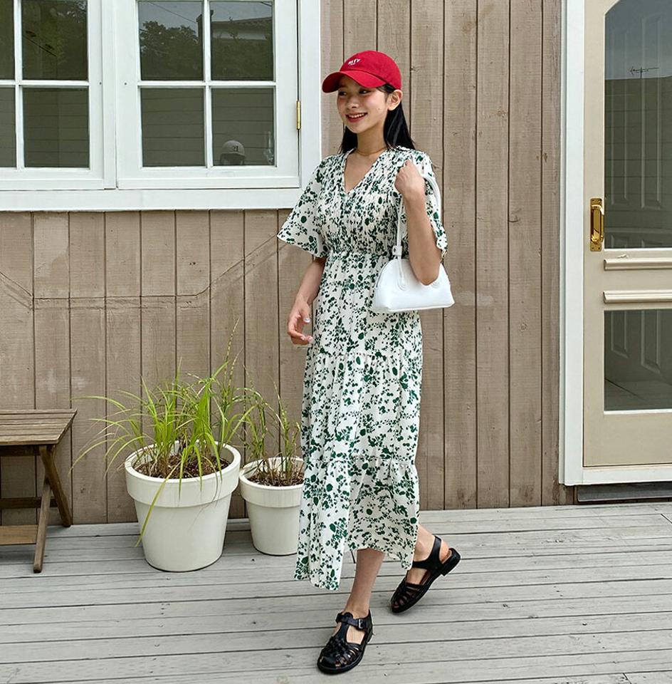 Vネック花柄ワンピース・全2色・t64394 レディース 【ops】 ワンピース ロング 半袖 ハーフスリーブ 花柄 Vネック フェミニン シフォン かわいい シャーリング 春 夏 韓国 ファッション NIJU