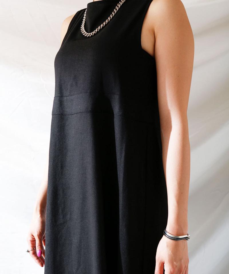 麻混バックオープンノースリワンピース