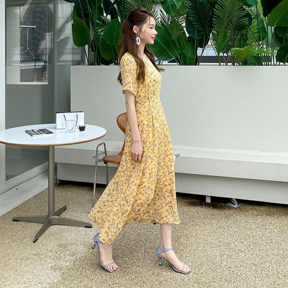 花柄シフォンワンピース・全2色・t69207 レディース 【ops】 ワンピース ロング 半袖 ハーフスリーブ 花柄 フラワー レトロ シフォン フェミニン 揺れ感 可愛い かわいい 上品 春 夏 韓国 ファッション ハイホリHIHOLLI