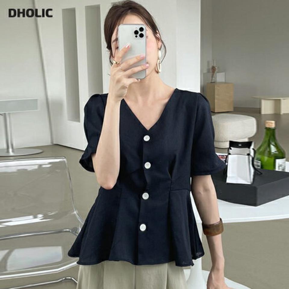 タックボタンVネックブラウス・全4色・t69102 レディース 【bl】 トップス ブラウス 半袖 ハーフスリーブ Vネック タック 単色 カジュアル かわいい 大人 春 夏 韓国 ファッション ハイホリHIHOLLI