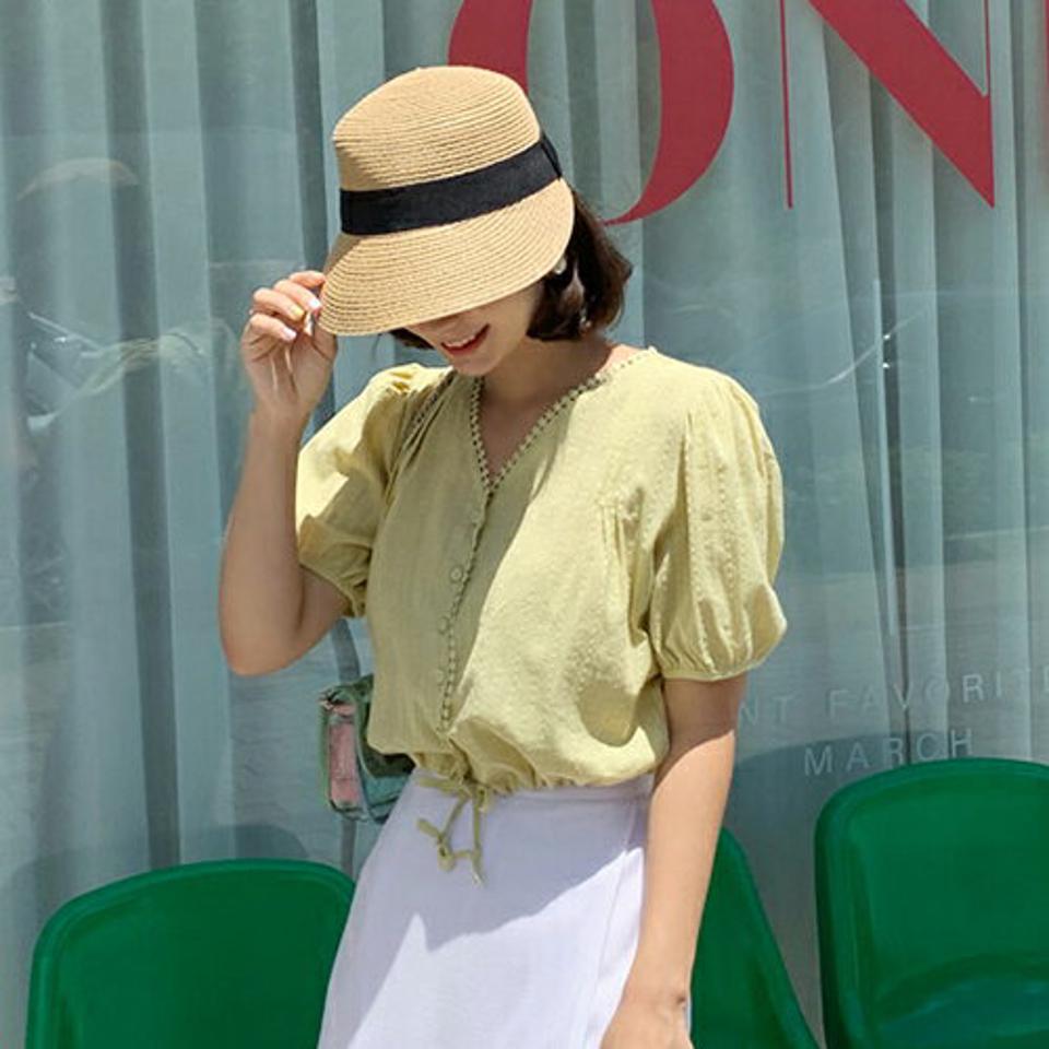 Vネックレースブラウス・全3色・t64112 レディース 【bl】 トップス ブラウス 半袖 レース Vネック フェミニン 可愛い かわいい ガーリー 春 夏 韓国 ファッション