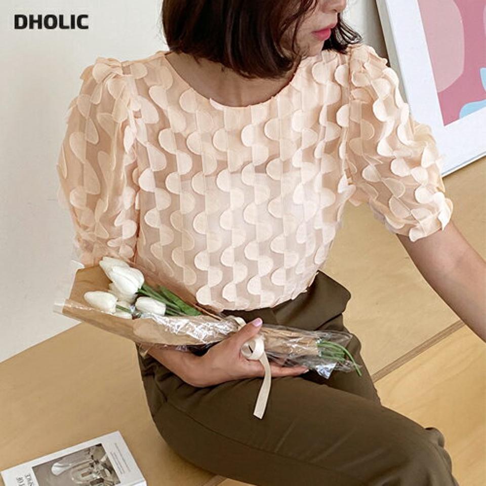 サークルモチーフブラウス・全3色・b64114 レディース 【bl】 トップス ブラウス 半袖 ハーフスリーブ 総柄 ユニーク 立体感 大人 透け感 シアー シースルー フェミニン かわいい 可愛い 春 夏 韓国 ファッション