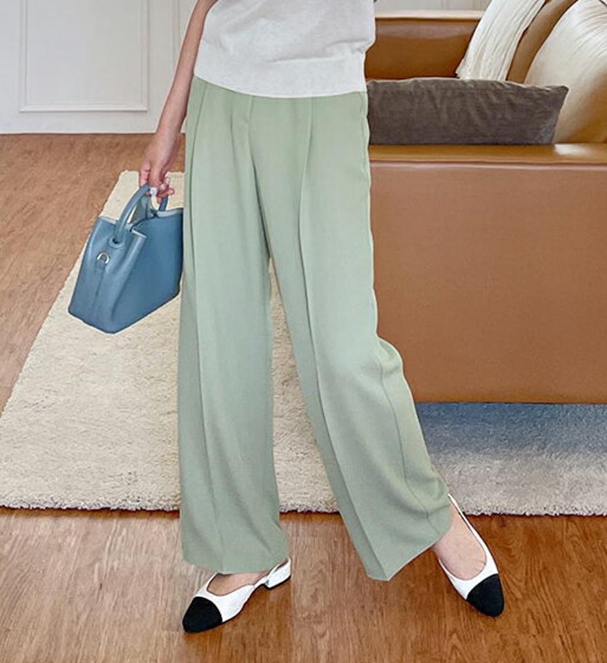 ツータックストレートスラックス・全3色・t00152 レディース 【pt】 スラックス パンツ ズボン ロングパンツ ストレート タック 単色 無地 シンプル ベーシック オフィスカジュアル 大人 春 夏 韓国 ファッション NIJU