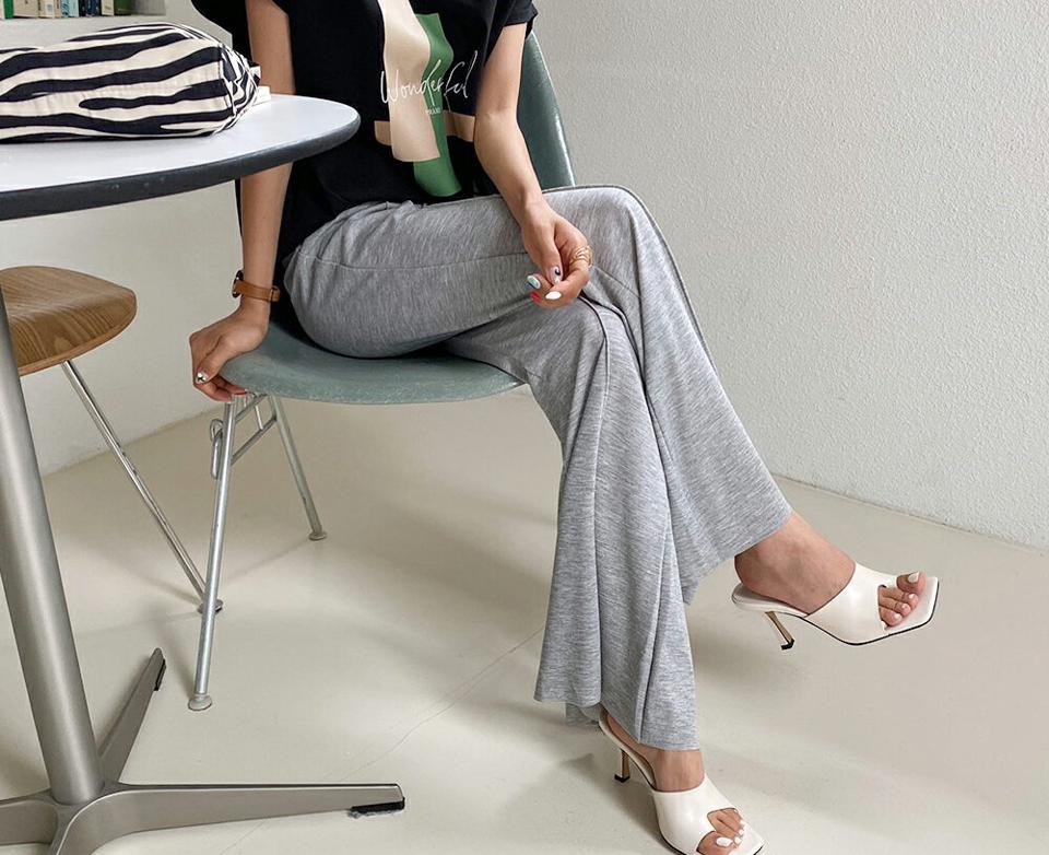 フレアスリットパンツ・全3色・t57654 レディース 【pt】 パンツ ズボン ロングパンツ スリット 単色 無地 シンプル カジュアル ラフ フレア ブーツカット 春 夏 韓国 ファッション