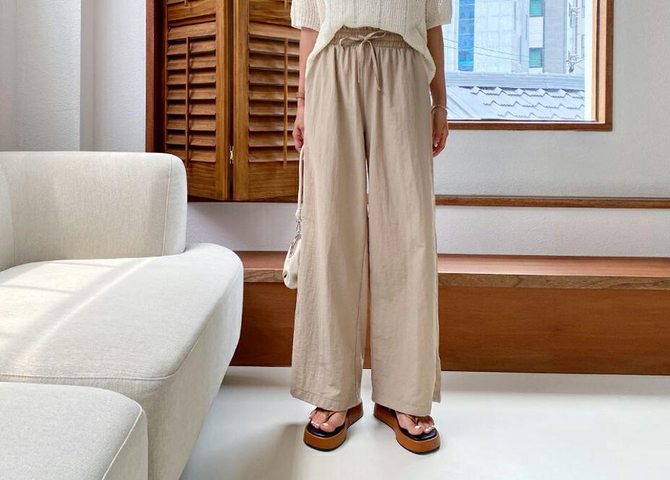 【只今10%OFF】ドロストワイドパンツ・全4色・t57704 レディース 【pt】【パンツ ズボン ロングパンツ ワイド ドロスト ウエストゴム 単色 無地 シンプル ストレート カジュアル ラフ ナイロン 春 夏 秋 韓国 ファッション】