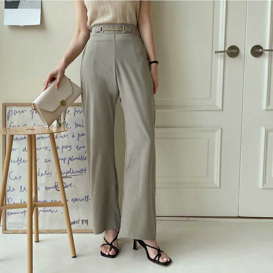 チェーンポイントストレートパンツ・全2色・t00046 レディース 【pt】 パンツ ズボン ロングパンツ ストレート 単色 無地 シンプル チェーン カジュアル 大人 春 夏 韓国 ファッション ハイホリHIHOLLI