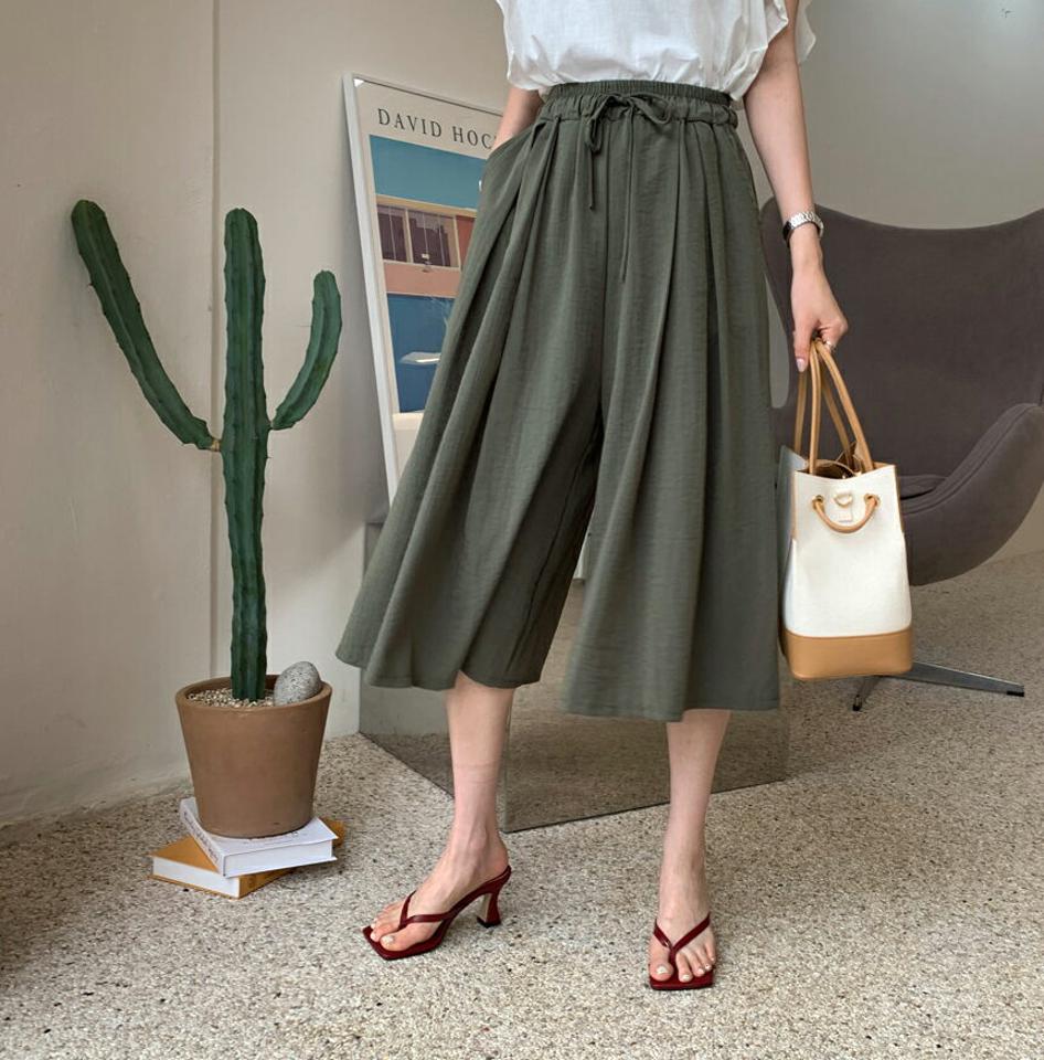 クロップドワイドパンツ・全3色・b69159 レディース 【pt】 パンツ ズボン クロップド丈 ワイド スカンツ ガウチョ ウエストゴム 単色 無地 シンプル カジュアル ラフ 楽ちん 春 夏 韓国 ファッション ハイホリHIHOLLI