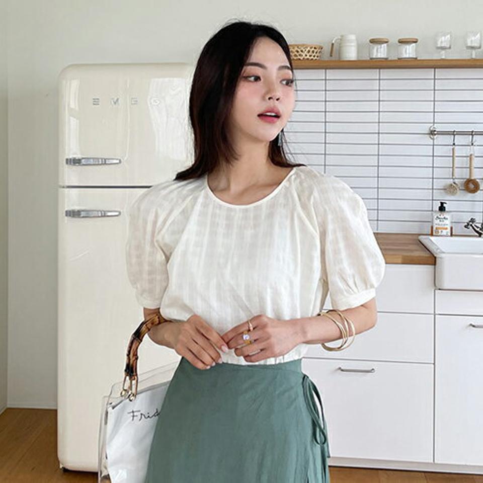 チェックラグランブラウス・全3色・t65561 レディース 【bl】 トップス ブラウス 半袖 ハーフスリーブ チェック柄 パフ袖 パフスリーブ ガーリー 可愛い かわいい 春 夏 韓国 ファッション