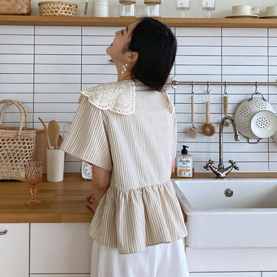 レースカラーストライプブラウス・全2色・t65565 レディース 【bl】【トップス ブラウス 半袖 ハーフスリーブ ストライプ柄 レースカラー 襟コンシャス ガーリー レース 可愛い かわいい 春 夏 韓国 ファッション】