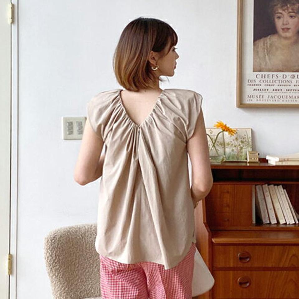 ギャザーブラウス・全3色・t65621 レディース 【bl】 トップス ブラウス スリーブレス ノースリーブ ショートスリーブ ギャザー 単色 無地 シンプル 可愛い かわいい 大人 春 夏 韓国 ファッション