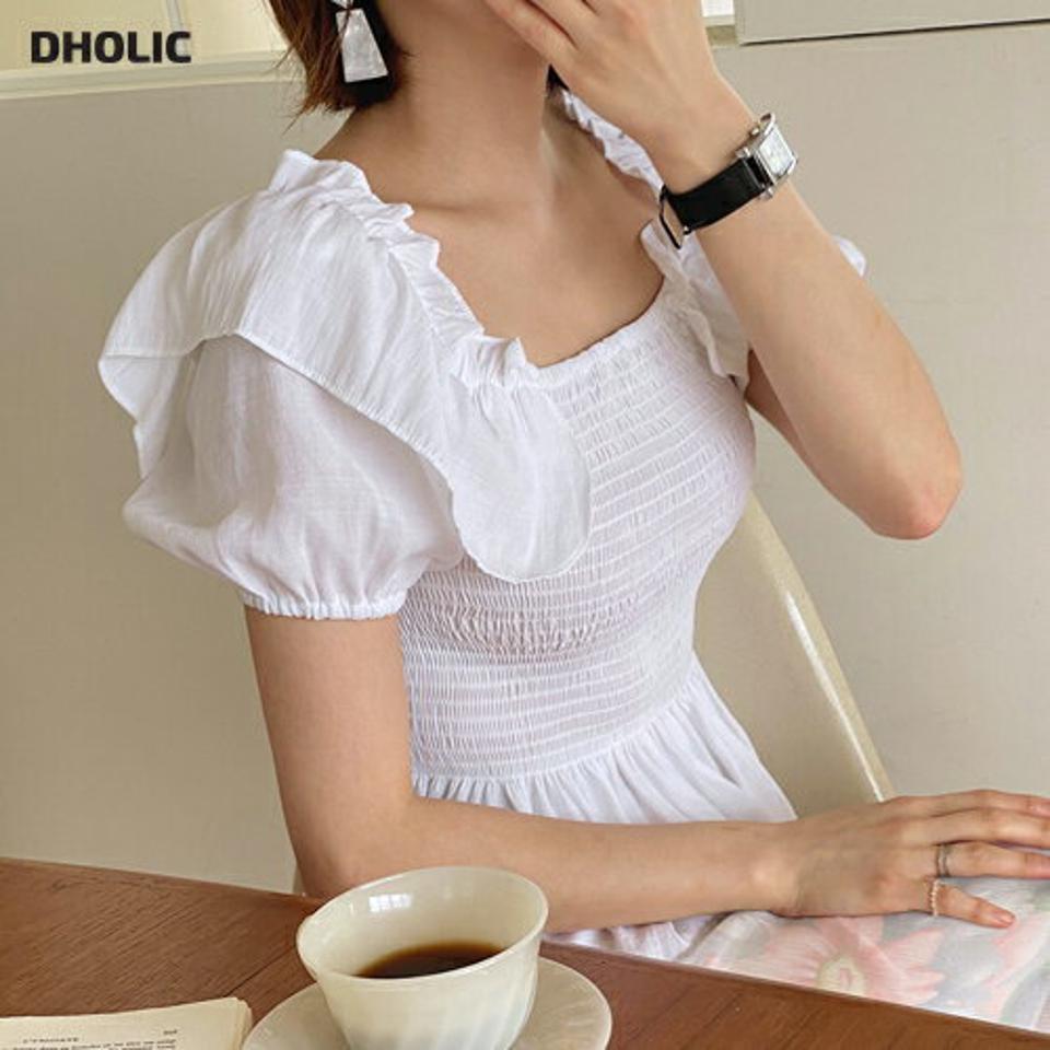 フリルシャーリングブラウス・全3色・t65562 レディース 【bl】 トップス ブラウス 半袖 フリル シャーリング ガーリー 可愛い かわいい スクエアネック シフォン 鎖骨 デコルテ 春 夏 韓国 ファッション