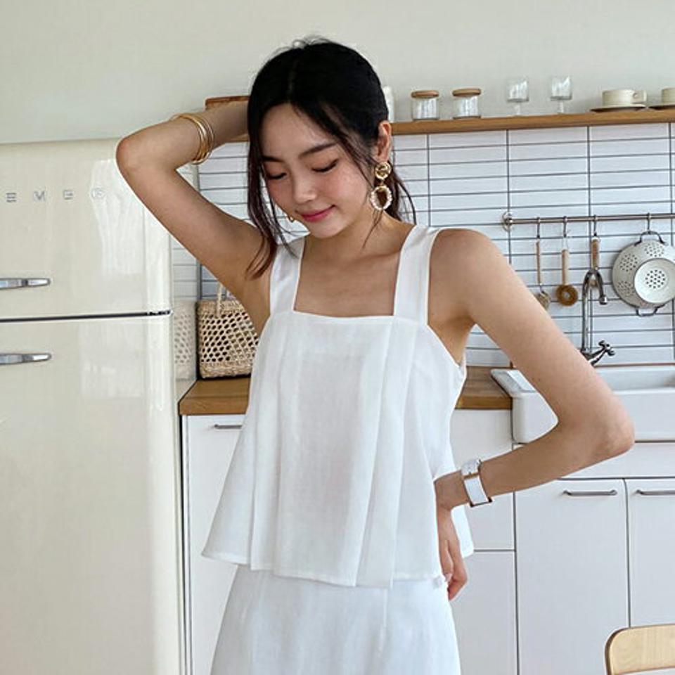 タックフレアスリーブレス・全3色・t65570 レディース 【tops】 トップス スリーブレス ノースリーブ タック フレア 単色 無地 シンプル ベーシック ラフ カジュアル スクエアネック 春 夏 韓国 ファッション