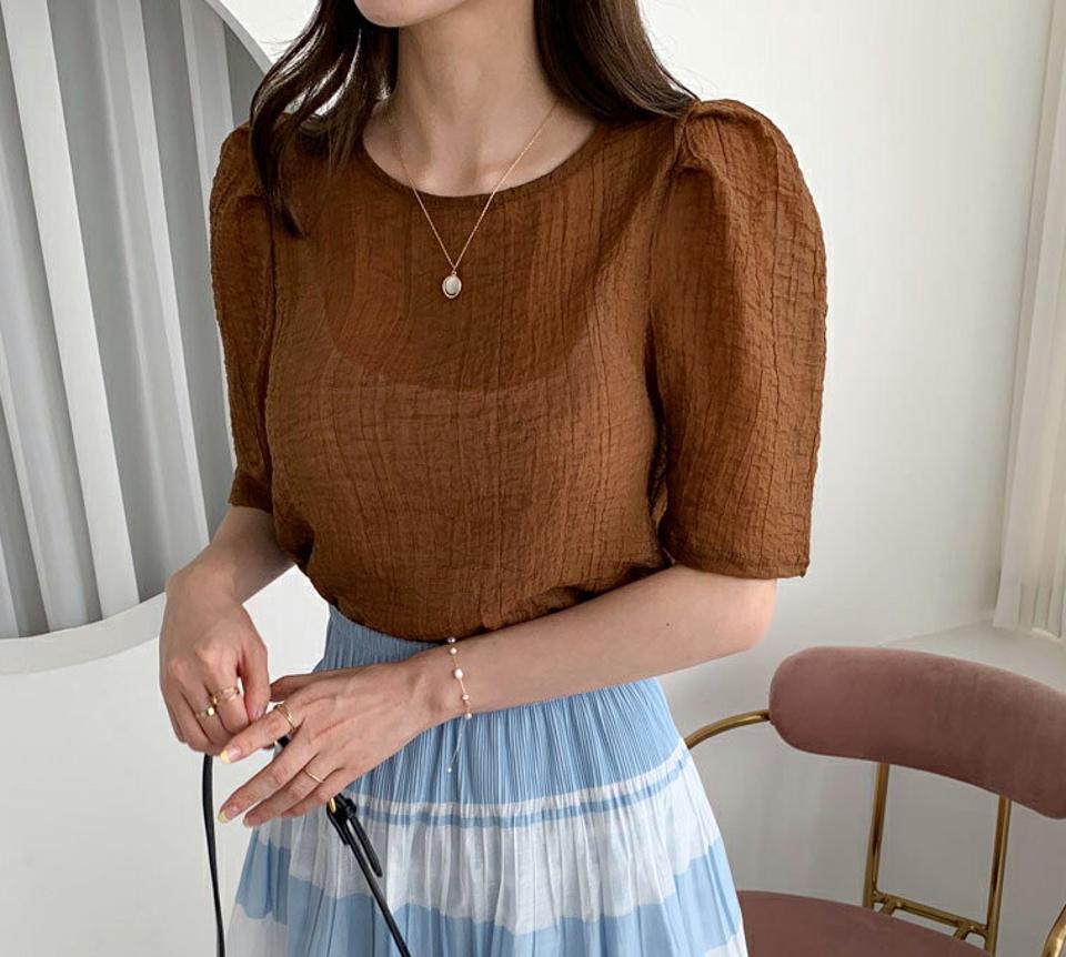 【全品10%OFF】ラウンドスリットブラウス・全3色・t69128 レディース 【bl】【トップス ブラウス 半袖 ハーフスリーブ スリット 単色 ユニーク シンプル 大人 春 夏 韓国 ファッション】【ハイホリHIHOLLI】