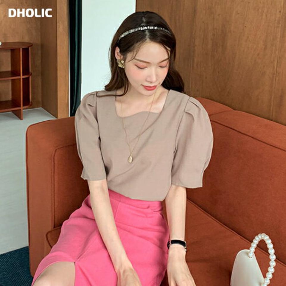 スカラップパフスリーブブラウス・全3色・b69210 レディース 【bl】 トップス ブラウス 半袖 パフスリーブ パフ袖 スカラップ デコルテ 鎖骨 ギャザー 単色 無地 シンプル かわいい 春 夏 韓国 ファッション ハイホリHIHOLLI