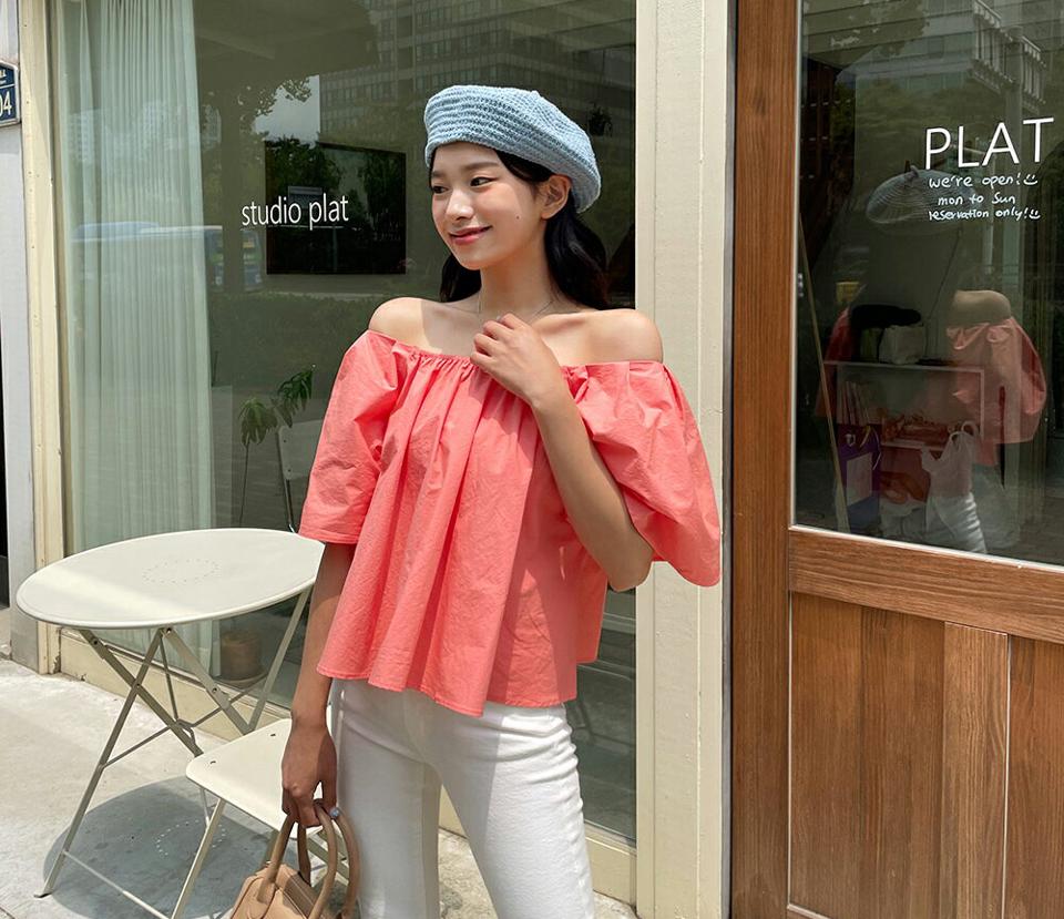 フレアギャザーブラウス・全3色・b00186 レディース 【bl】 トップス ブラウス 半袖 ハーフスリーブ ギャザー フレア 単色 アンバランス フェミニン シンプル 可愛い かわいい ボリューム袖 春 夏 韓国 ファッション NIJU