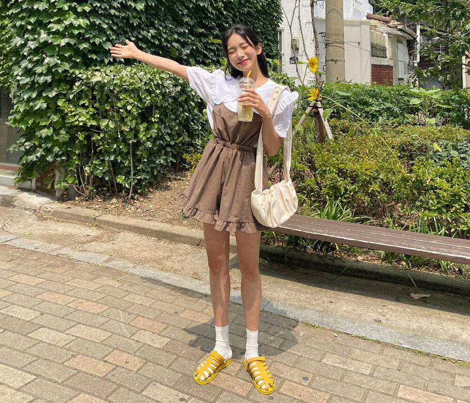 フリルショートオールインワン・全4色・t00191 レディース 【pt】 オールインワン パンツ ズボン ショートパンツ フリル スリーブレス ノースリーブ キャミソール 単色 シンプル かわいい 可愛い 春 夏 韓国 ファッション NIJU