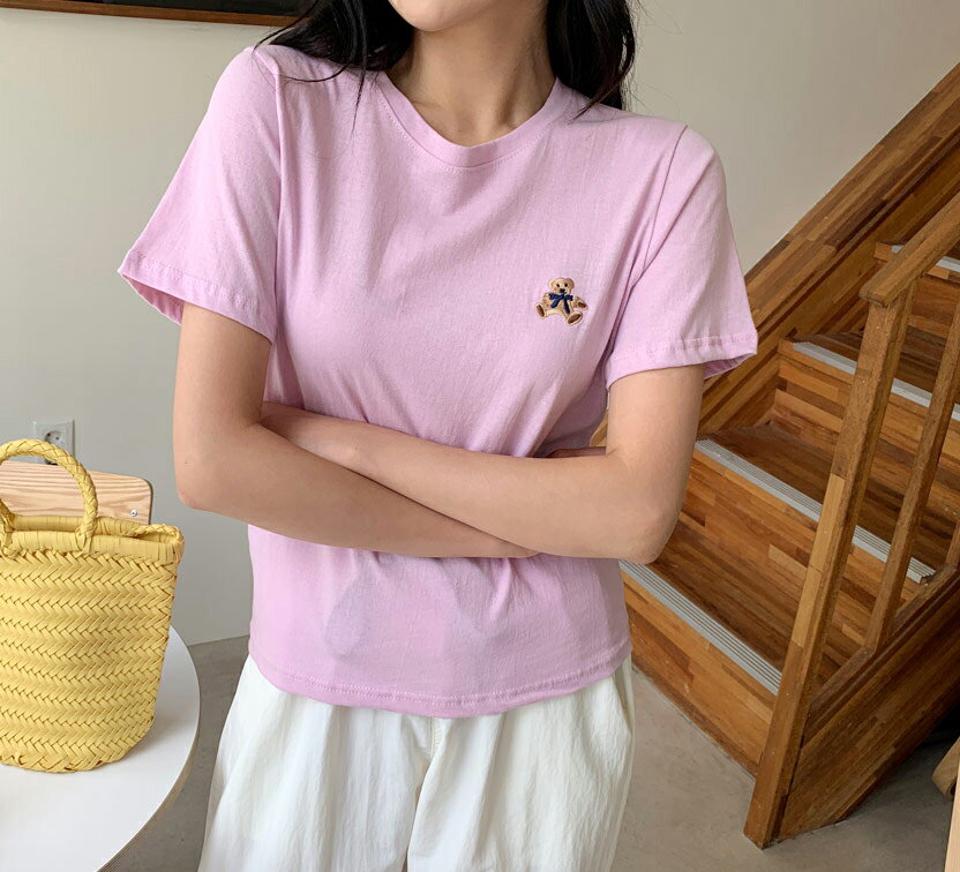 ベア刺繍ラウンドTシャツ・全4色・t00185 レディース 【tops】 トップス Tシャツ 半袖 クマ くま 刺繍 シンプル カジュアル 可愛い かわいい 春 夏 韓国 ファッション NIJU