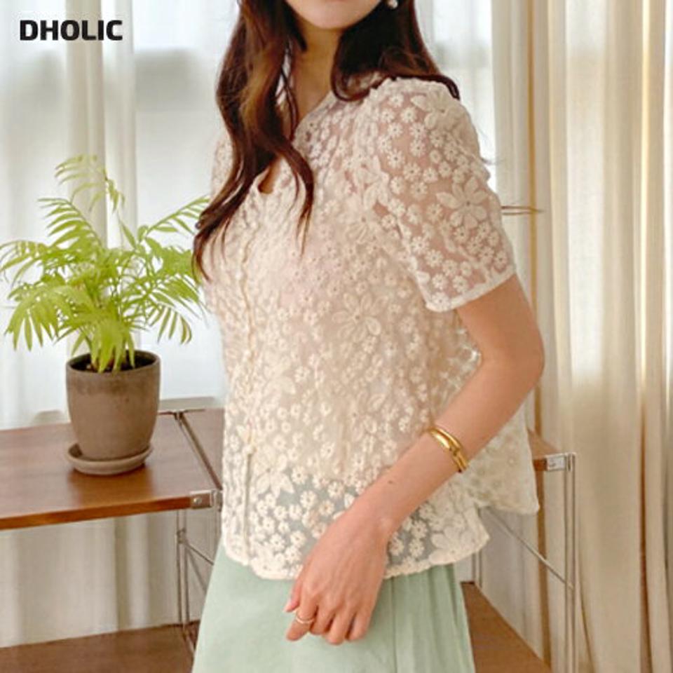 キャミ付刺繍レースブラウス・全2色・t64175 レディース 【bl】 トップス 半袖 ハーフスリーブ ブラウス レース 総レース 透け感 シアー シースルー 花柄 キャミソール セット 刺繍 可愛い かわいい フェミニン 春 夏 韓国 ファッション