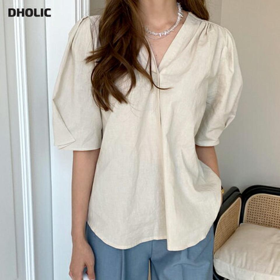 Vネックギャザーブラウス・全3色・b00075 レディース 【bl】 トップス ブラウス ギャザー Vネック 半袖 ハーフスリーブ リネン パフ袖 パフスリーブ 単色 無地 シンプル かわいい 春 夏 韓国 ファッション ハイホリHIHOLLI